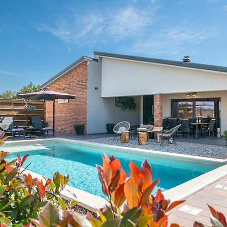 Casa Vigo Pula Villa Ngoại thất bức ảnh